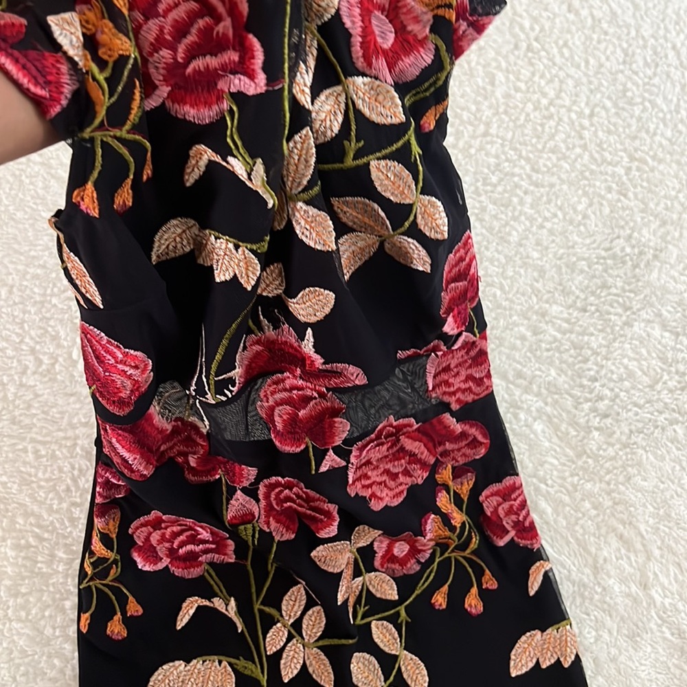 Agaci Floral Embroidered Bodycon | Size Small - Picture 5 of 5